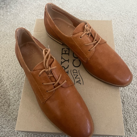 FRYE AND CO. Shoes - FRYE AND CO. Brown Leather Lace-Up Flats